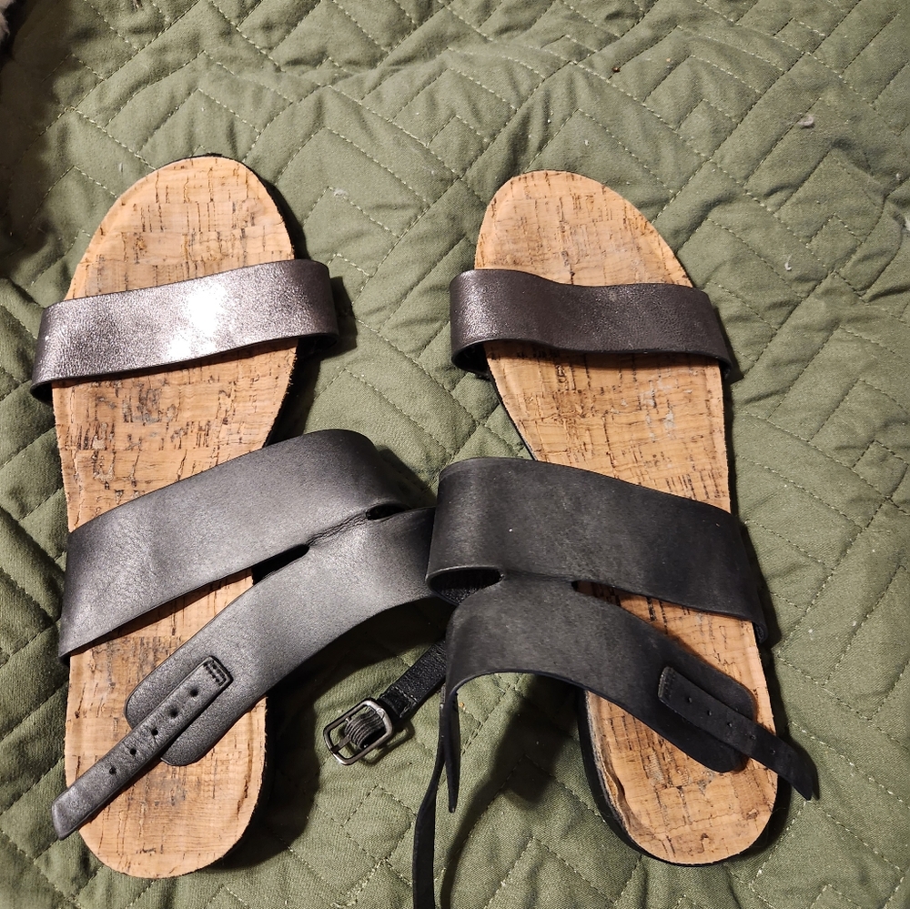 3 pairs of ladies sandals